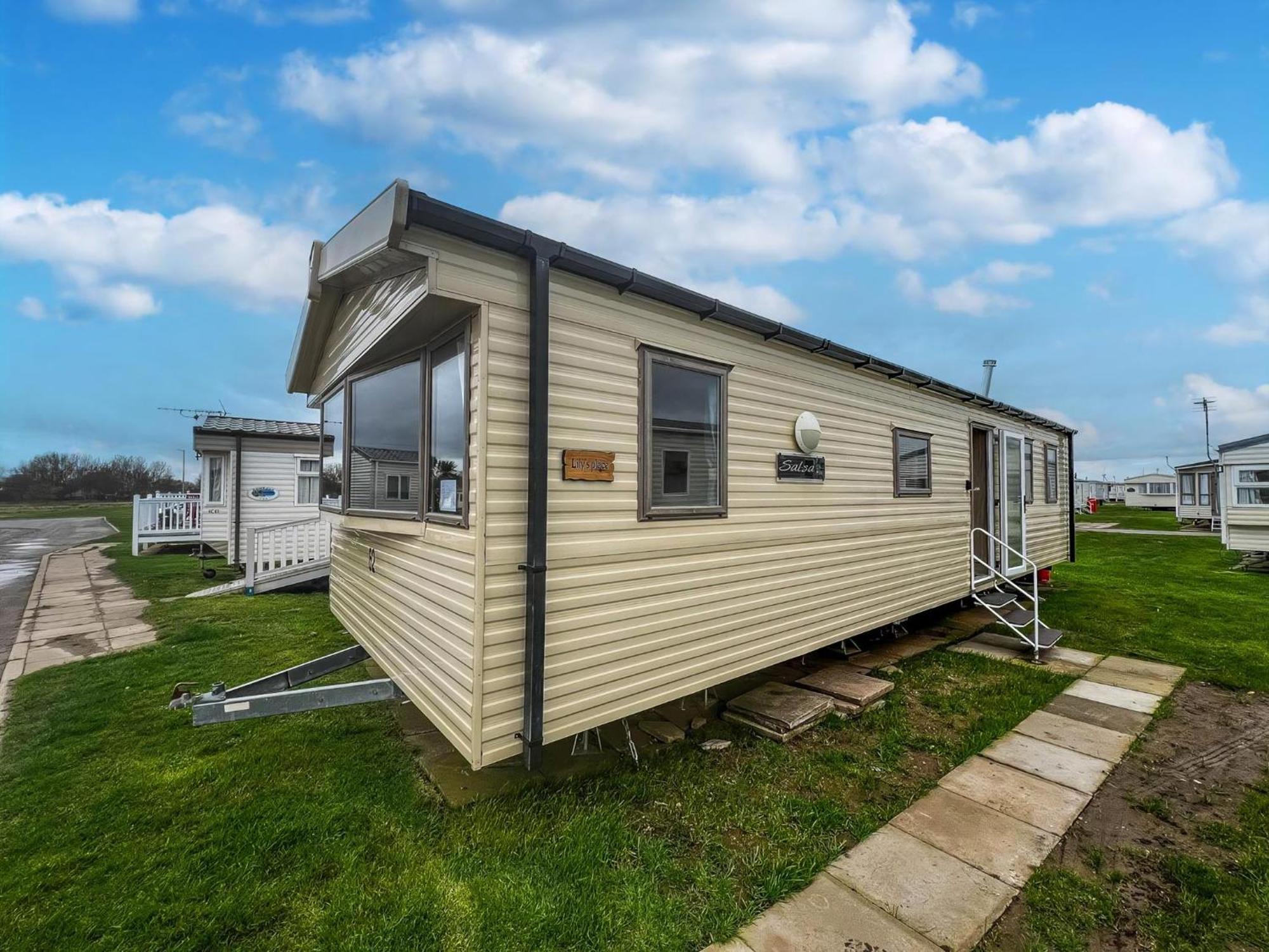 Lund Lovely 6 Berth Caravan For Hire At Barmston Beach Holiday Park Ref 62062Hc מראה חיצוני תמונה