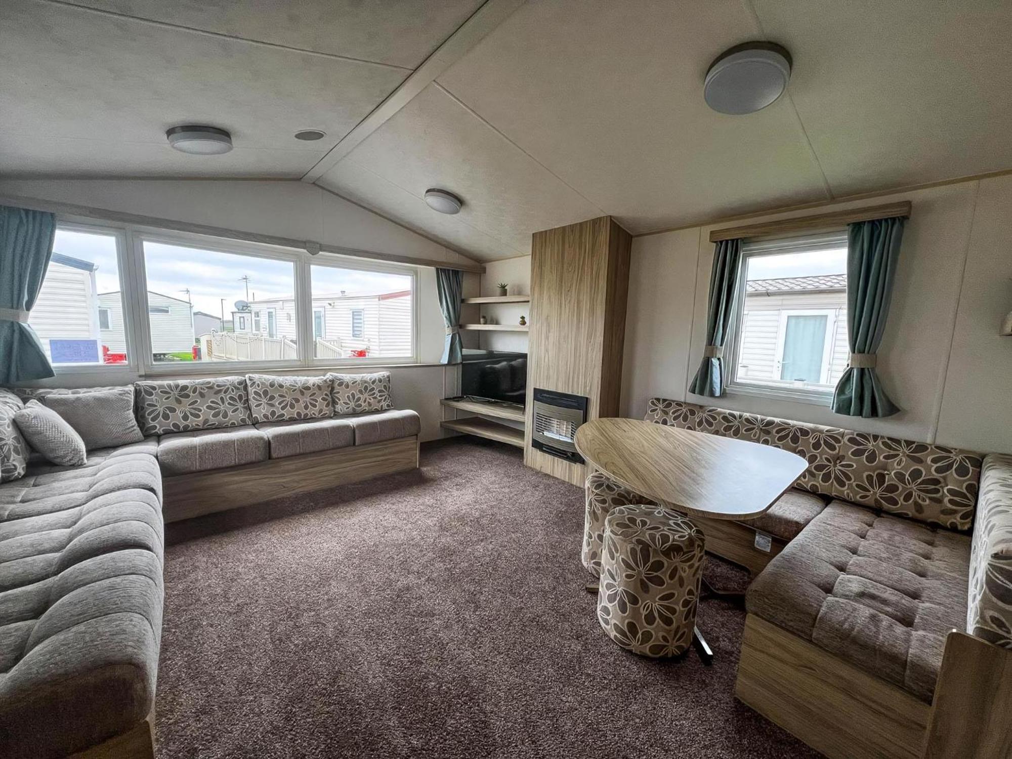 Lund Lovely 6 Berth Caravan For Hire At Barmston Beach Holiday Park Ref 62062Hc מראה חיצוני תמונה